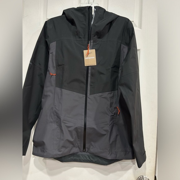 Patagonia Women's M Medium Boulder Fork Rain Jacket Forge Grey Black NWT - Picture 1 of 10